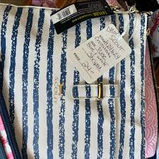 16330 Taylor Crossbody Bag